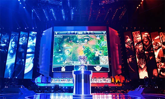 BLG战队全华班世界赛征程：打野轮换战术与中单knight的致胜关键